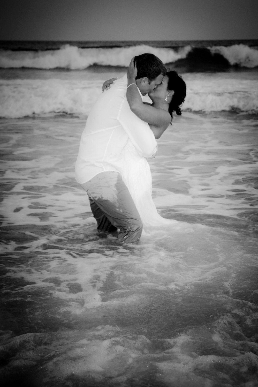 "Trash the Dress!" Photoshoot After the Beach Wedding