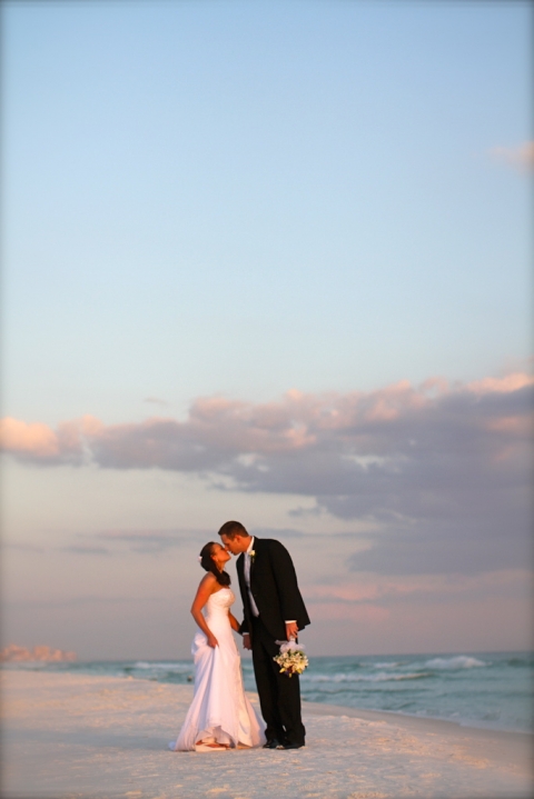 Real Destin Beach Weddings Mindy And Justin Panama City Beach Weddings In Florida 8451