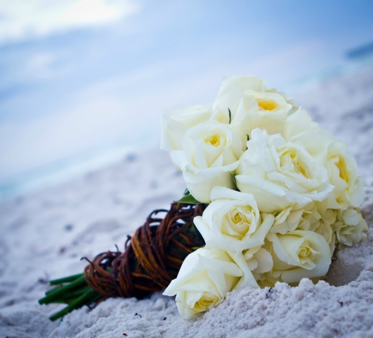 rustic beach wedding bouquet 
