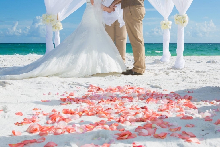 destin beach wedding arbor