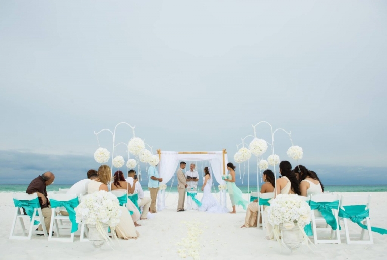 destin beach wedding ceremony crystal arbor