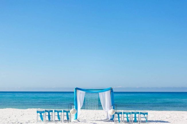 best beach wedding decorations in Destin