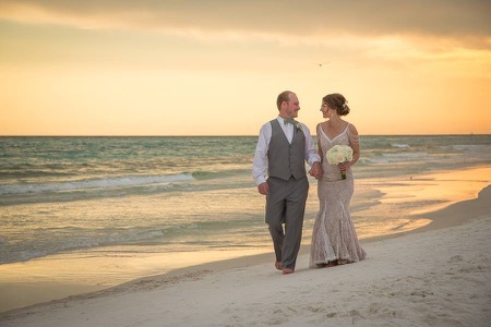 bride-and-groom-sunset-pictures-destin-florida